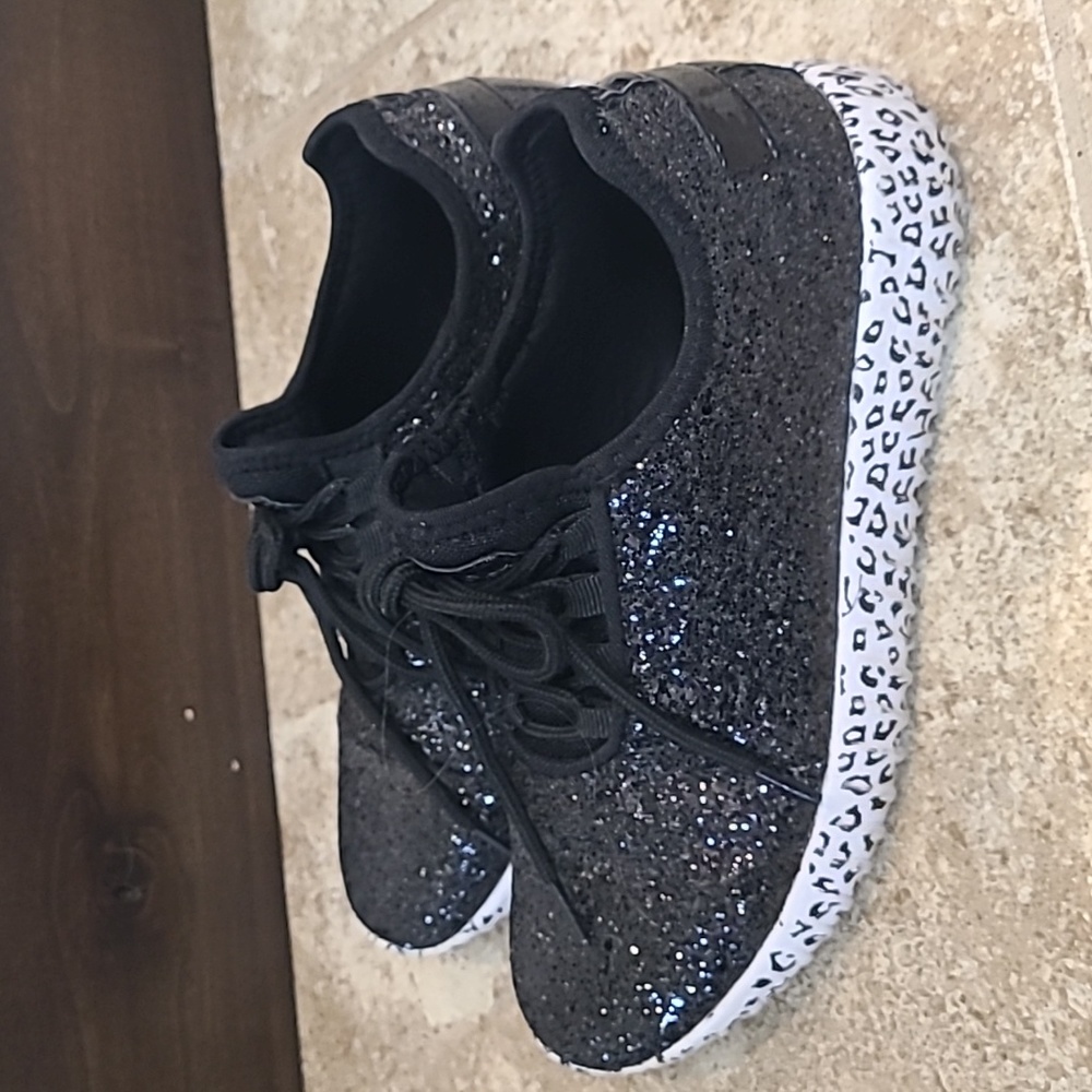 Size 8 Bling and leopard tennis shoes